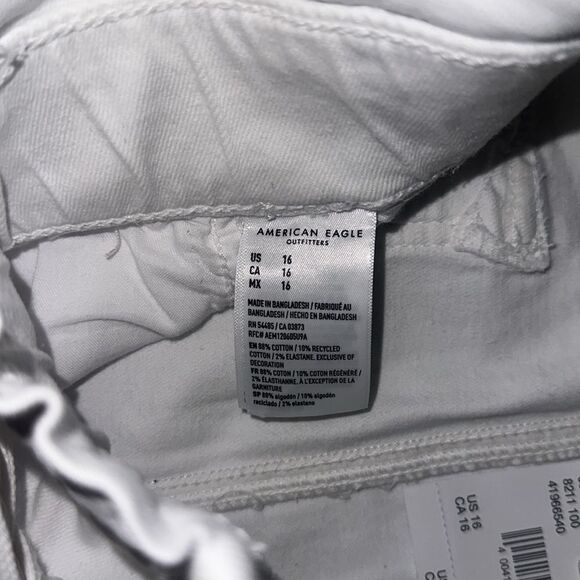 AE 14-16 White Stretch Relaxed Fit Paper Bag Denim Belted High Rise Mom Shorts - Picture 14 of 15